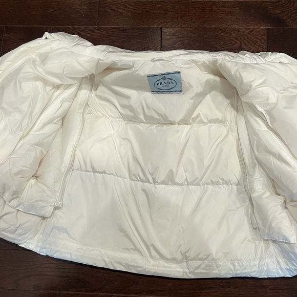 Prada White Cropped Puffer Jacket - Picture 3 of 6